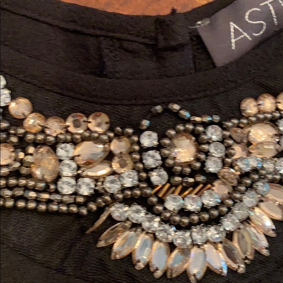 ASTR Embellished Black Crop Top - Picture 3 of 4